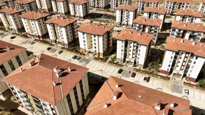 500 bin sosyal konut projesinde kura heyecanı sürüyor: 6 ilde 19 bin 543 konutun sahibi belirleniyor