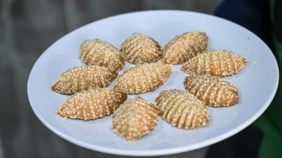 Yedi baharatlı 'sevgi ikramı' Hatay Kömbesi!