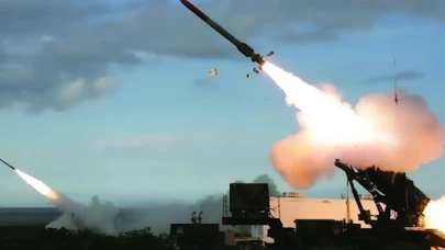 Ukrayna'ya gece yarısı bombardımanı