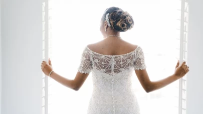 Saç aksesuarlarıyla düğün günü ışıltınızı taçlandırın!