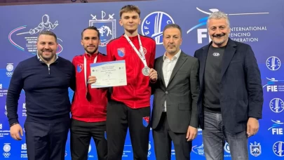 Candeniz Berrak'tan Tiflis'te gümüş madalya