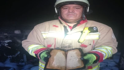 Alevlerin arasına daldılar, Kur’an-ı Kerim’i kurtardılar