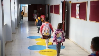 Adana’nın Feke ilçesinde taşımalı eğitime yağış molası