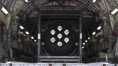 ABD’de bir ilk: Mikro nükleer reaktör C-17 kargo uçağıyla taşındı