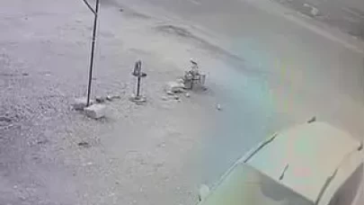 Diyarbakır'da trafik kazası: Kamyonete çarpan şahıs hayatını kaybetti