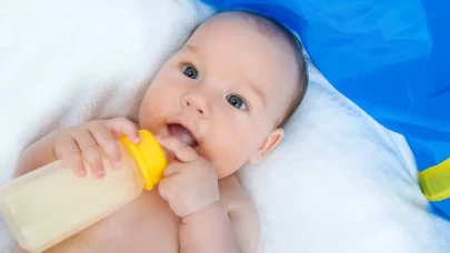 Anne sütü alan bebeklerde görülen yaygın sorunlar ve çözüm yolları