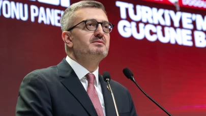 Burhanettin Duran'dan "Yemin krizi" açıklaması: Siyasi rekabet değil, demokrasiye saldırı