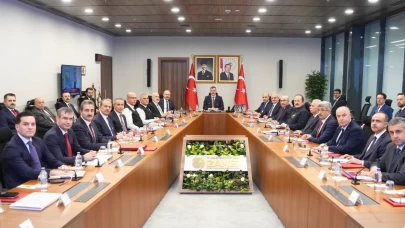 Bakanlıkta kritik gece! Mustafa Çiftçi, birim amirleriyle bir araya geldi