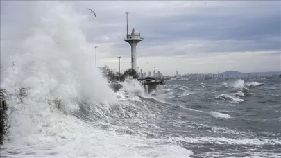 Meteoroloji’den kritik uyarı: Denizlerde fırtına, iki ilde kuvvetli sağanak!