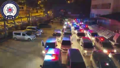 Hatay merkezli 8 ilde dev operasyon! Deste deste dolar ve euro ele geçirildi