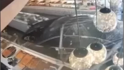 Ankara'da otomobil pastaneye daldı! Kazanın güvenlik kamerası görüntüleri ortaya çıktı