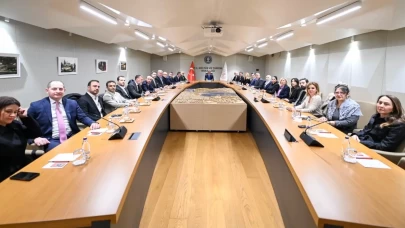 Bakan Ersoy yapımcılarla bir araya geldi: Türk dizilerinde yeni dönem!