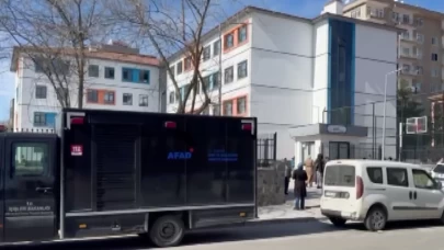 Diyarbakır’da ortaokulda 'cıva' paniği: 14 öğrenci hastaneye kaldırıldı!