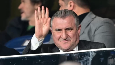 Bakan Bak, Fenerbahçe'nin Avrupa gecesinde tribünde