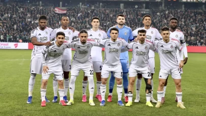 Beşiktaş'ta yeni transferler taraftar karşısına çıktı