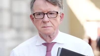 Jeffrey Epstein skandalı İngiltere’yi sallıyor: Peter Mandelson gözaltında