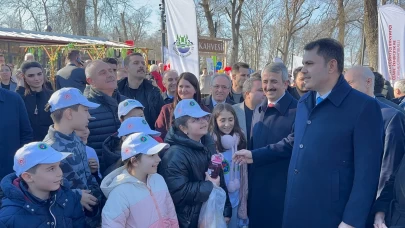 Çevre, Şehircilik ve İklim Değişikliği Bakanı Murat Kurum, Edirne’de öğrencilerle sıfır atık şenliğinde buluştu