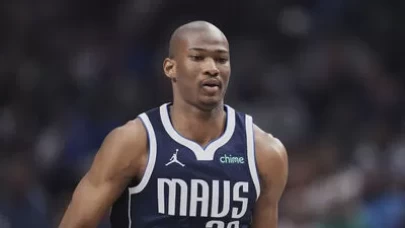 Anadolu Efes'ten Kai Jones için devam kararı