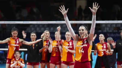 Galatasaray, Beşiktaş'ı karar setinde devirdi