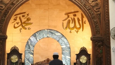 Kainatın harcı sevgi: 'Vedûd' olanın aşkıyla gönülleri birleştiren mümince bir bakış