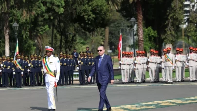 Cumhurbaşkanı Erdoğan, Etiyopya'da resmi törenle karşılandı