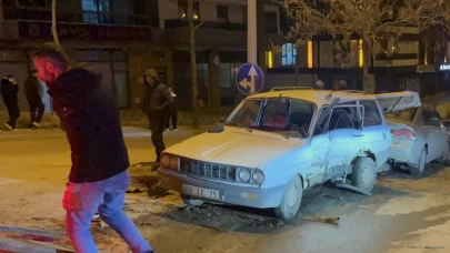 Eskişehir’de otomobiller çarpıştı: Araç yan yattı, 4 yaralı