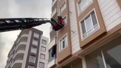 Sağanak sonrası korkutan olay! İstinat duvarı çöktü, 15 kişi mahsur kaldı