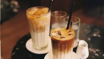 Sadece 1 dakikada hazır buzlu soğuk Türk Kahvesi tarifi