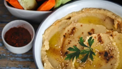 Tam kıvamında kadifemsi Humus Tarifi ve pürüzsüzlüğün sırları