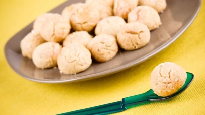 Sadece 4 malzemeli Tahinli Kurabiye tarifi