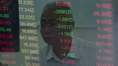 Nikkei düştü, Sensex yükseldi