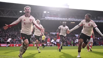 Liverpool, Nottingham Forest’ı uzatmalarda devirdi