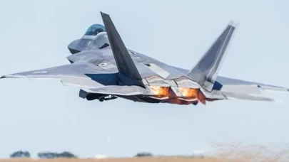 Orta Doğu’da F-22 hareketliliği: ABD savaş uçakları İsrail’e iniş yaptı