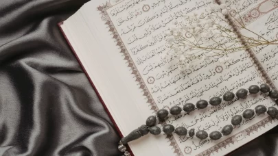 Hakkıyla inanan bir kalbin topluma ve kendine kattıkları