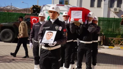 Tunceli’de kalp krizi geçiren polis memuru son yolculuğuna uğurlandı