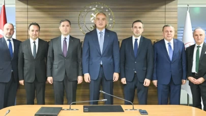 Bakan Ersoy, İsveç Süryani Cemaati Heyeti ile görüştü