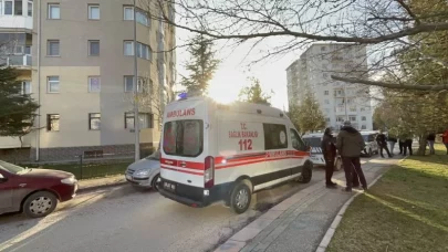 Eskişehir’de komşu kavgasında bıçaklar çekildi: 4 yaralı