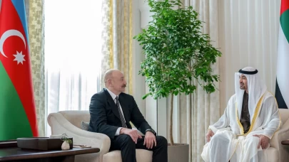 Abu Dabi’de dev zirve: Aliyev ve Al Nahyan enerji ve savunma için imzaları attı