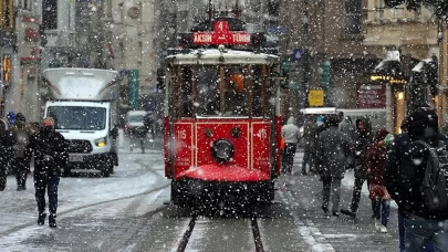 Hava sıcaklıkları daha da düşecek, kar yolda...