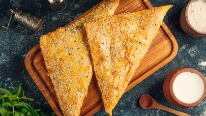 Çıtır çıtır patatesli üçgen börek tarifi