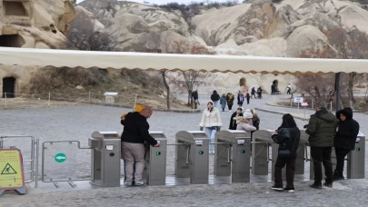 Kapadokya'ya ilgi çığ gibi büyüyor! Milyonlarca turist müze ve yeraltı şehirlerine akın etti
