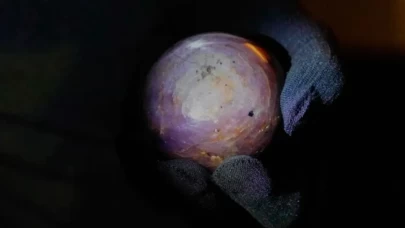 Sri Lanka’da 400 milyon dolarlık 'Mor Yıldız Safir' keşfi!