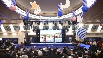 "Külliye'de Ramazan" etkinliklerinde "Hay Hak Hacivat-Karagöz Müzikali" sahnelendi