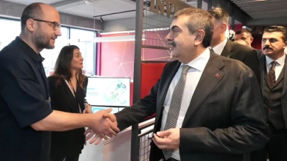 Bakan Tekin: 'Önce insan ve sahayı merkeze almalıyız'