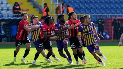 Eyüp derbisinde ilk yarıda sessizlik!