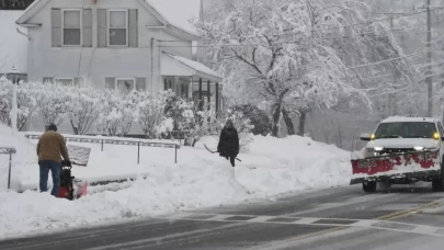 ABD’de kar yağışı hayatı olumsuz etkiliyor: 96 santimetrelik kar ve dev elektrik kesintileri