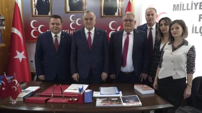 MHP’li Akçay’dan CHP’ye sert eleştiri: CHP cinnet geçiriyor