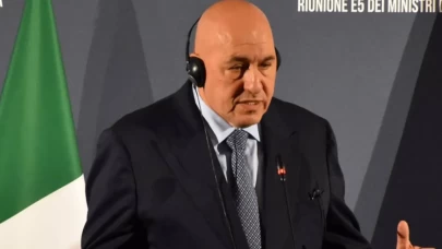 İtalya Savunma Bakanı Dubai’de mahsur kaldı