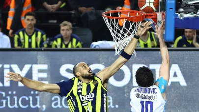 Fenerbahçe deplasmanda kazandı