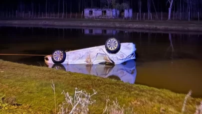 Otomobil sulama kanalına devrildi, 1 kişi hayatını kaybetti